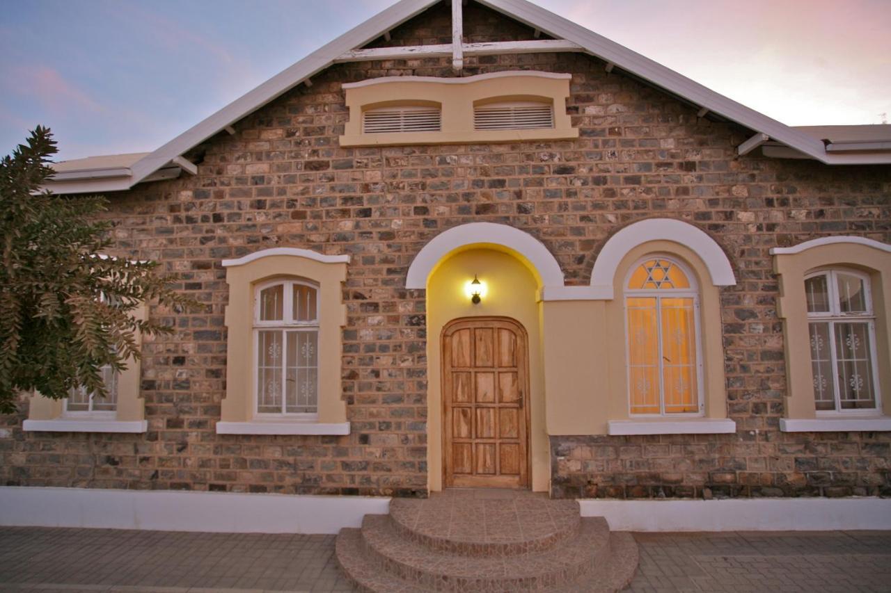 Schuetzenhaus Guesthouse Keetmanshoop Esterno foto