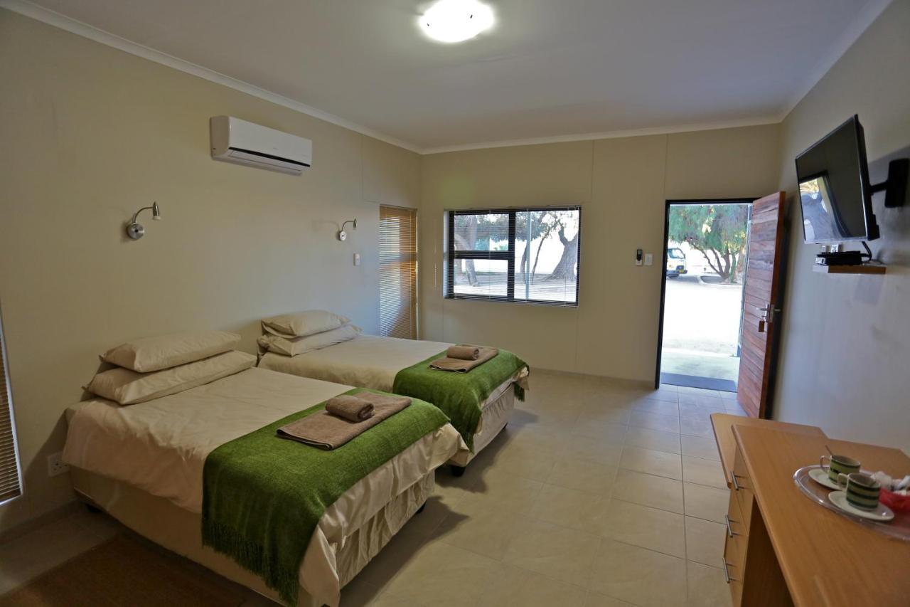 Schuetzenhaus Guesthouse Keetmanshoop Esterno foto