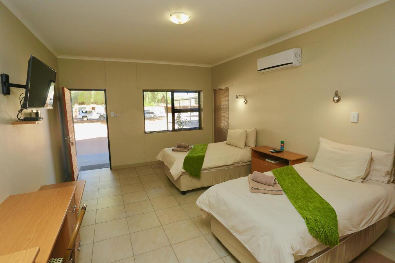 Schuetzenhaus Guesthouse Keetmanshoop Esterno foto