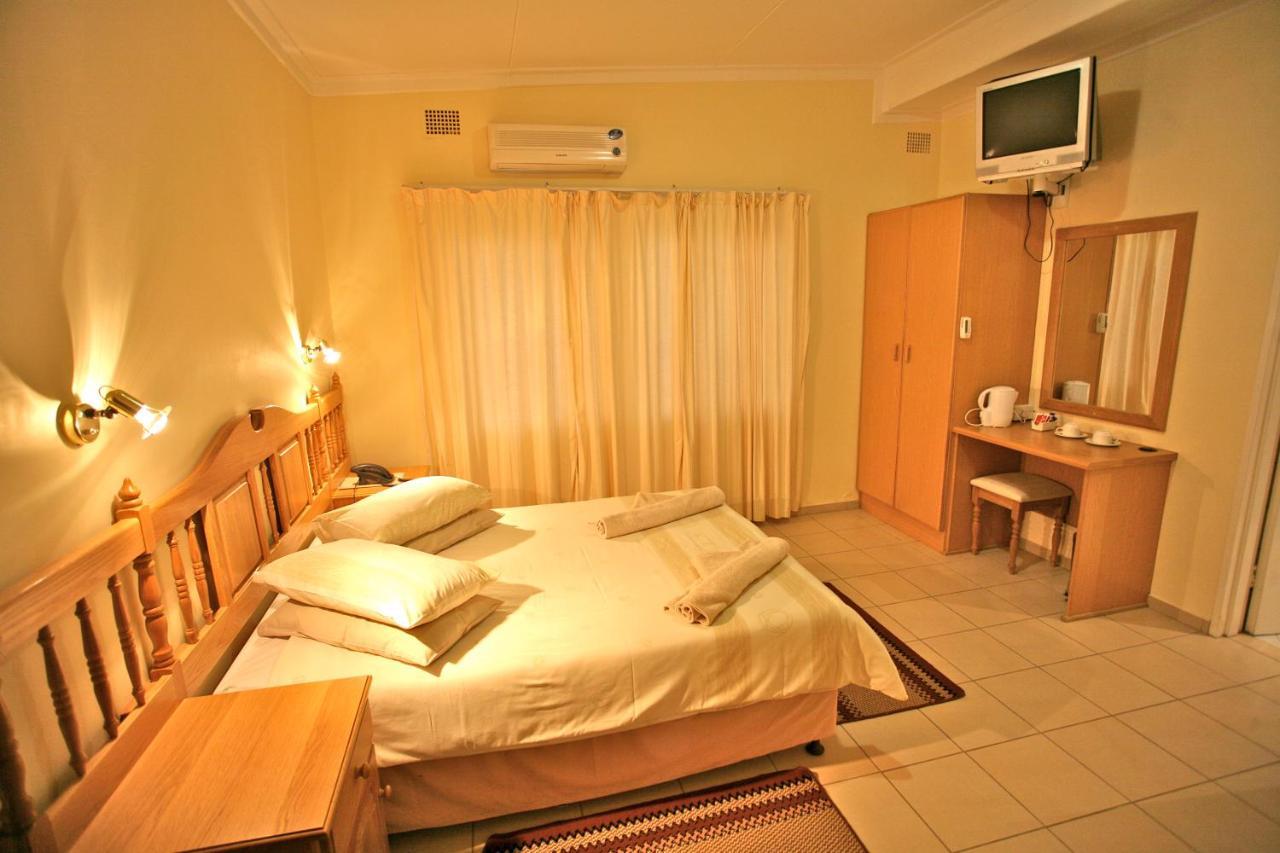Schuetzenhaus Guesthouse Keetmanshoop Esterno foto