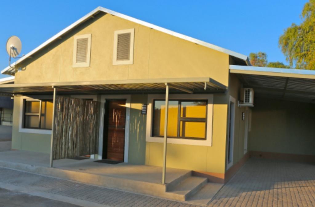 Schuetzenhaus Guesthouse Keetmanshoop Esterno foto